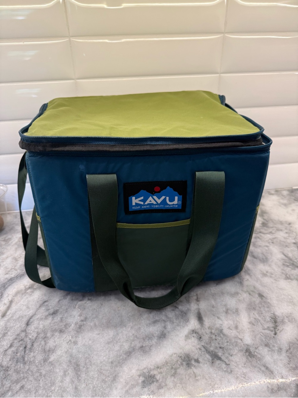 Kavu Blue and Olive Green Insulated Toiletry/Cooler Bag